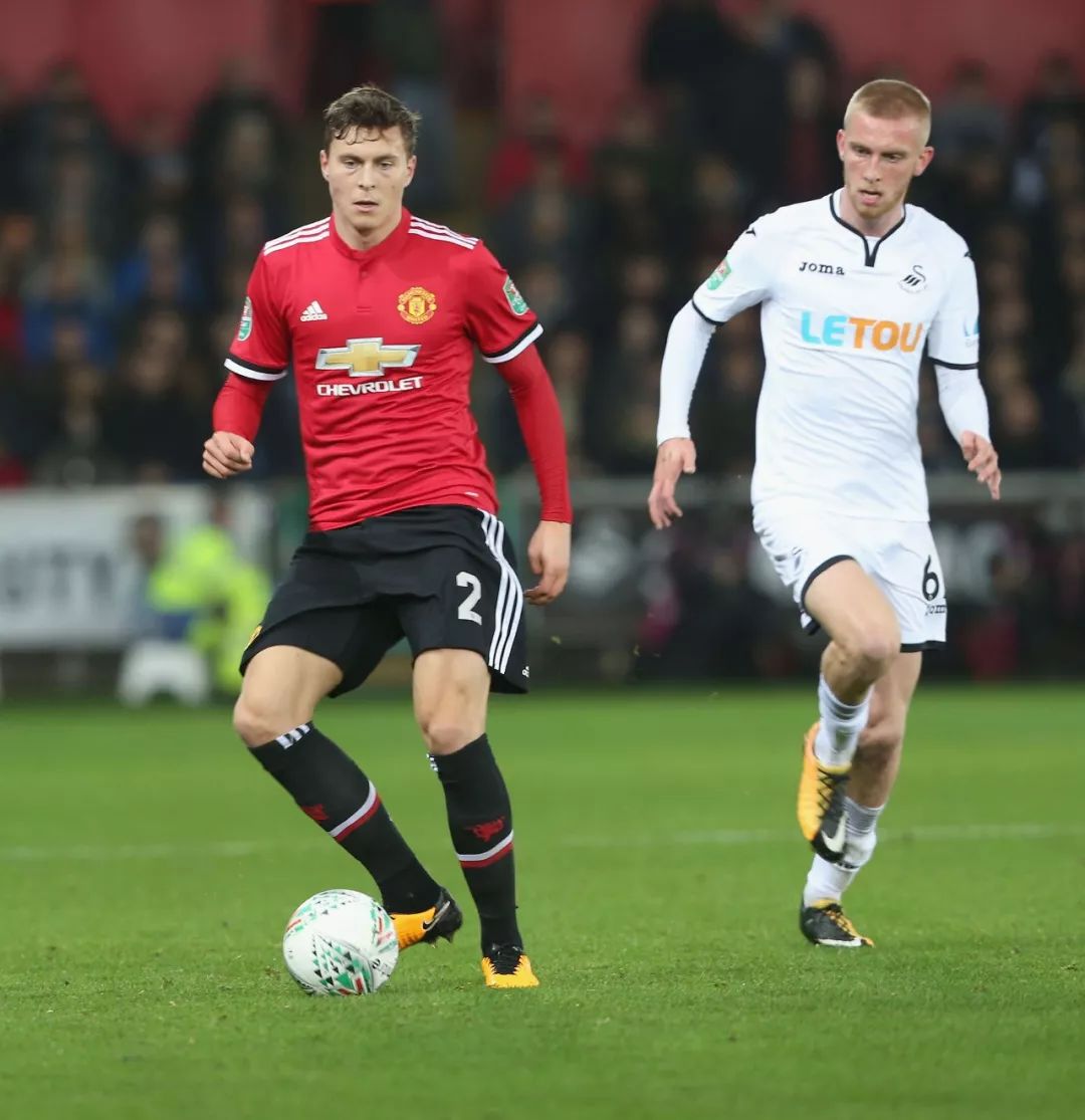 站稳了脚跟 站稳了脚跟